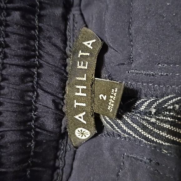 Athleta Stripe Bali Linen cuffed ankle pants, size 2 - Picture 3 of 13